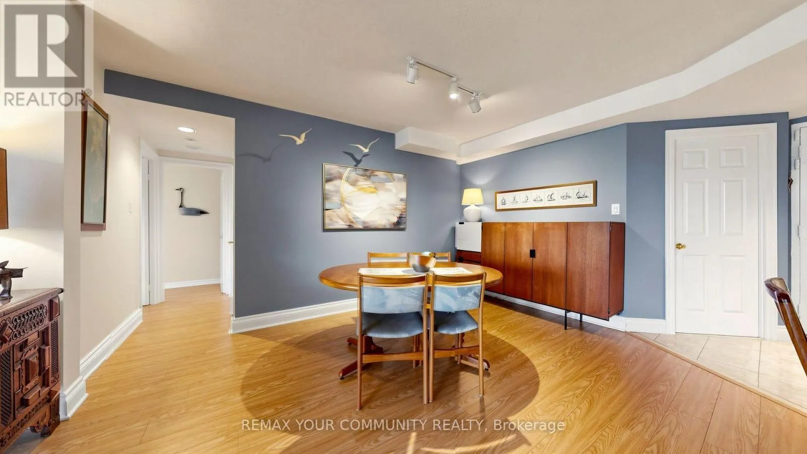 413 - 5 WELDRICK ROAD W