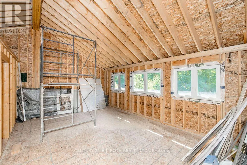 1844 OAKWOOD ROAD