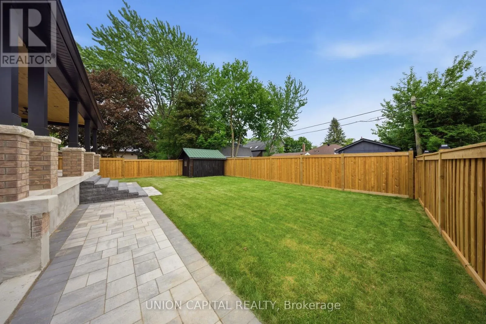 106 HAWTHORN AVENUE