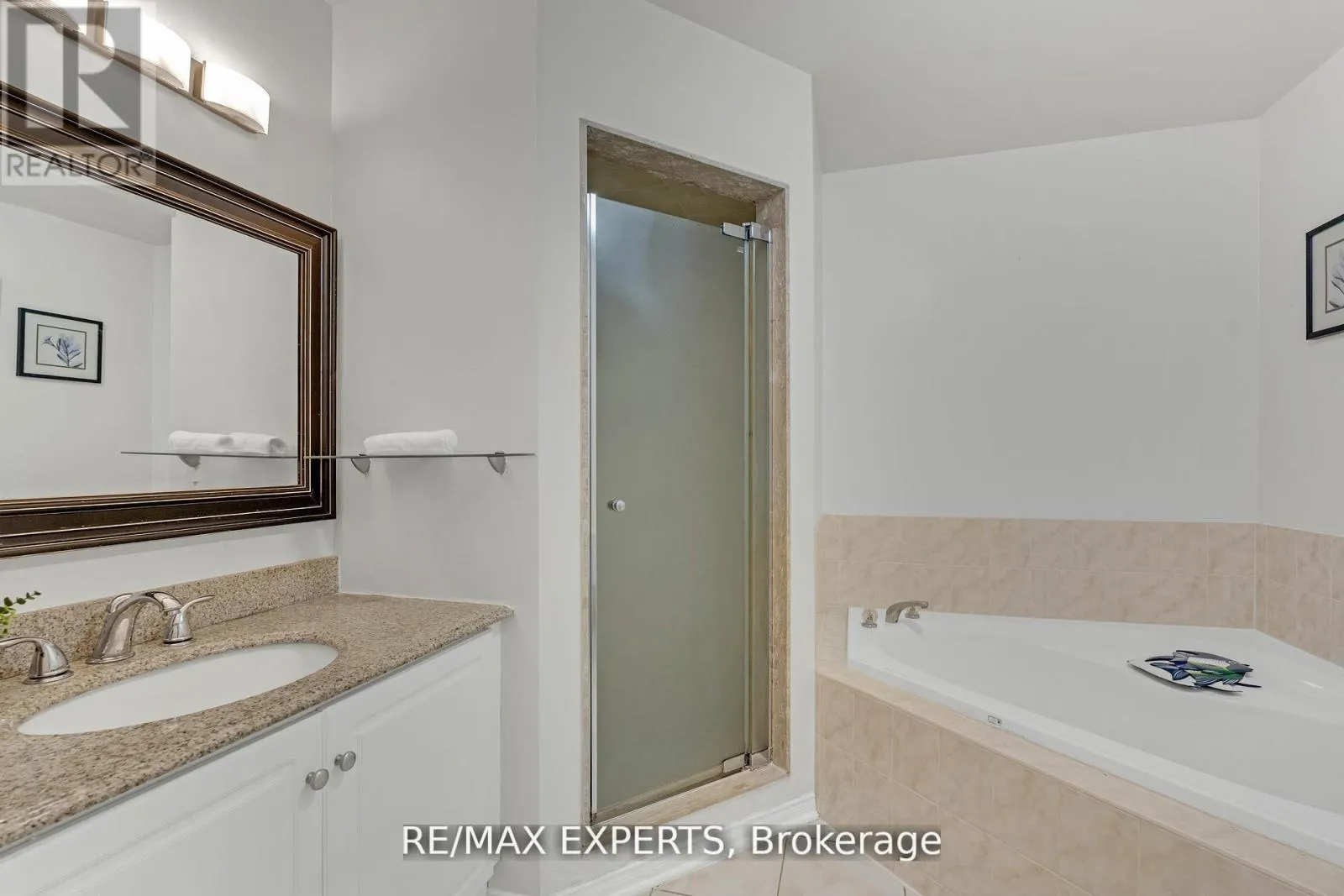61 - 19 FOXCHASE AVENUE