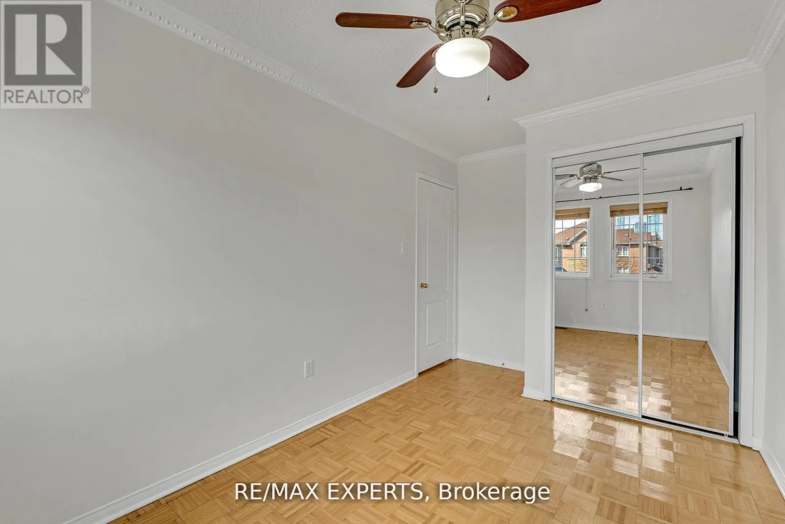 61 - 19 FOXCHASE AVENUE