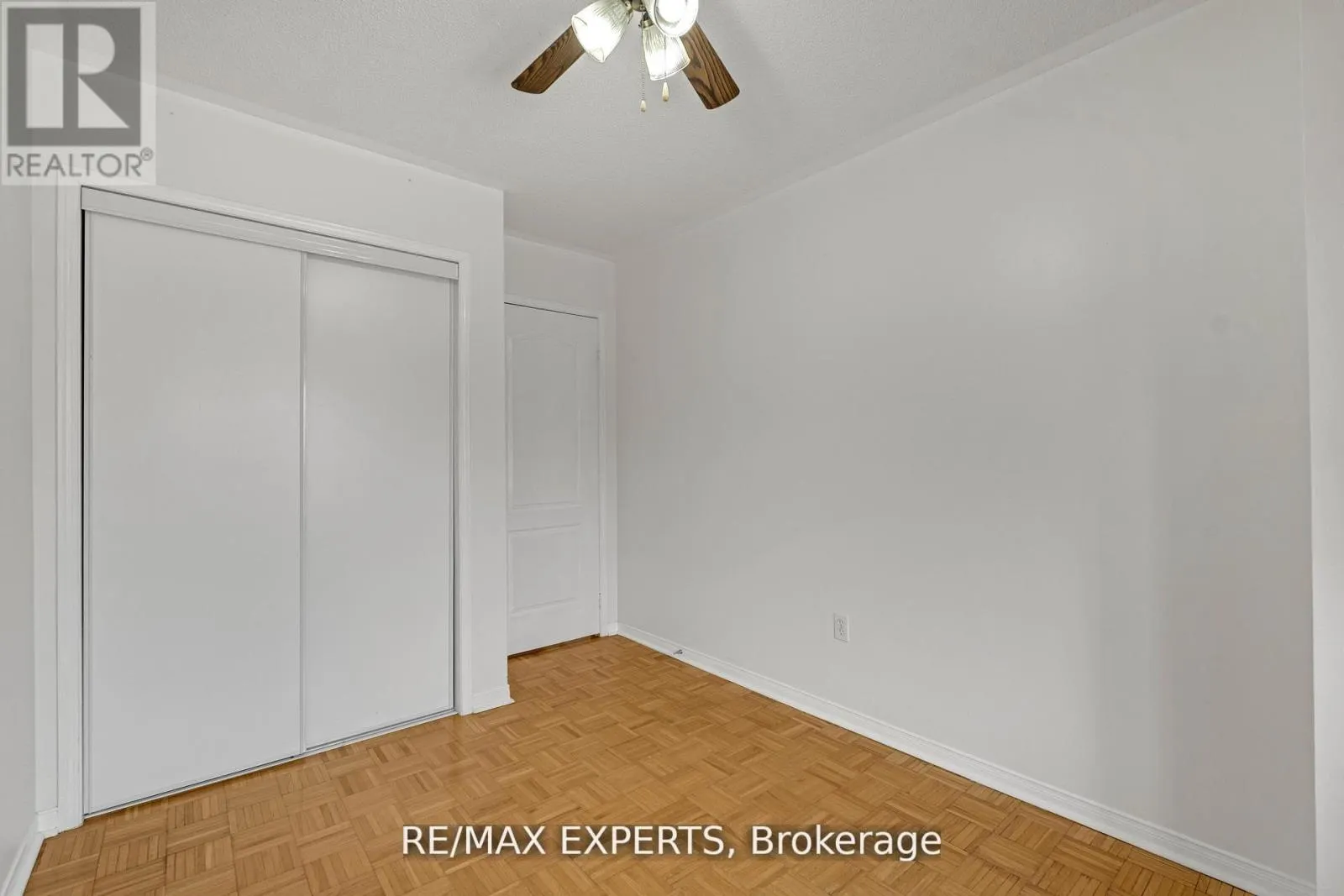 61 - 19 FOXCHASE AVENUE