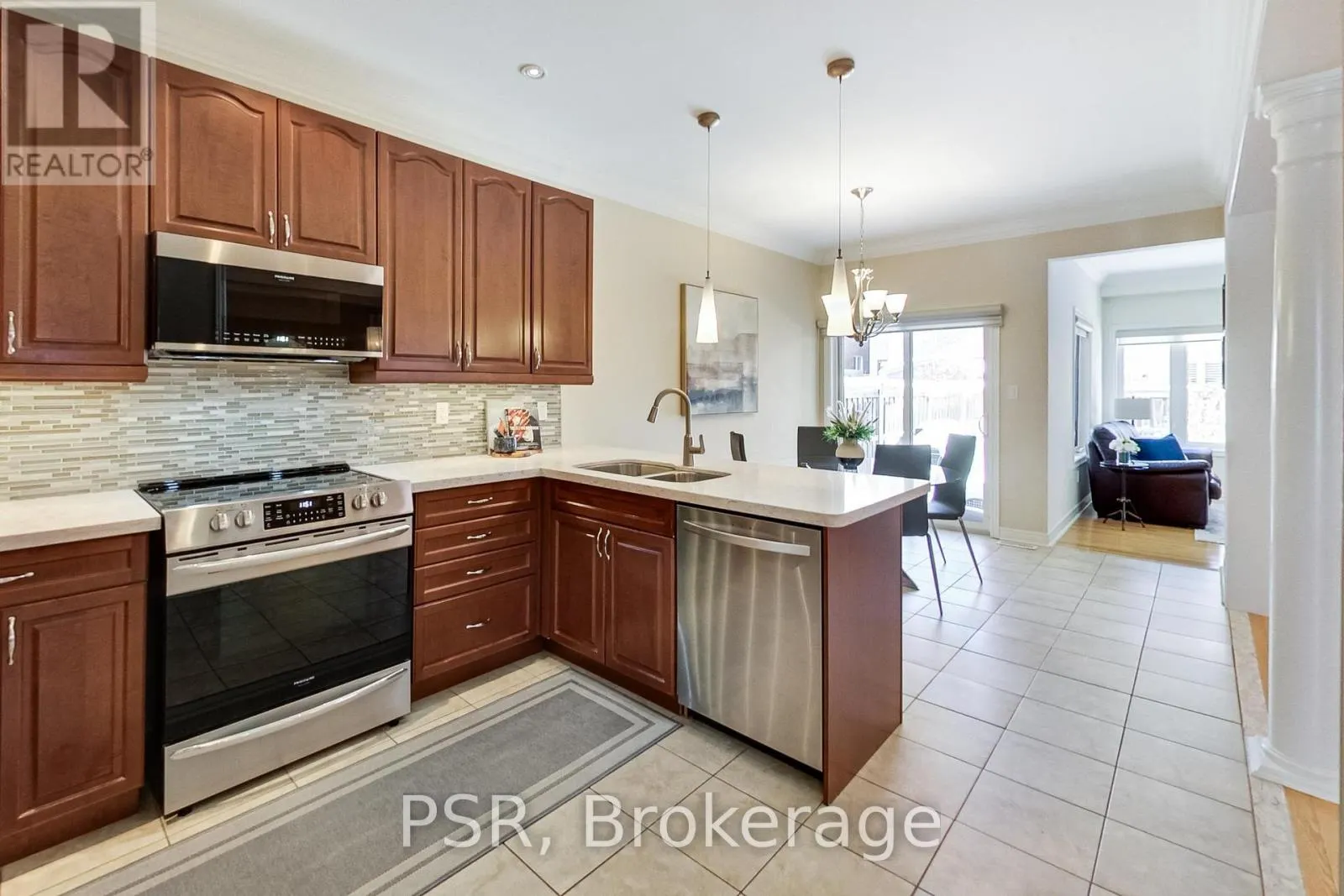9 WHITE BEACH CRESCENT