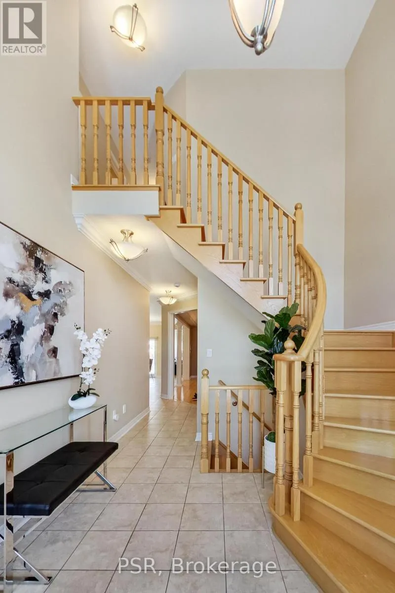 9 WHITE BEACH CRESCENT