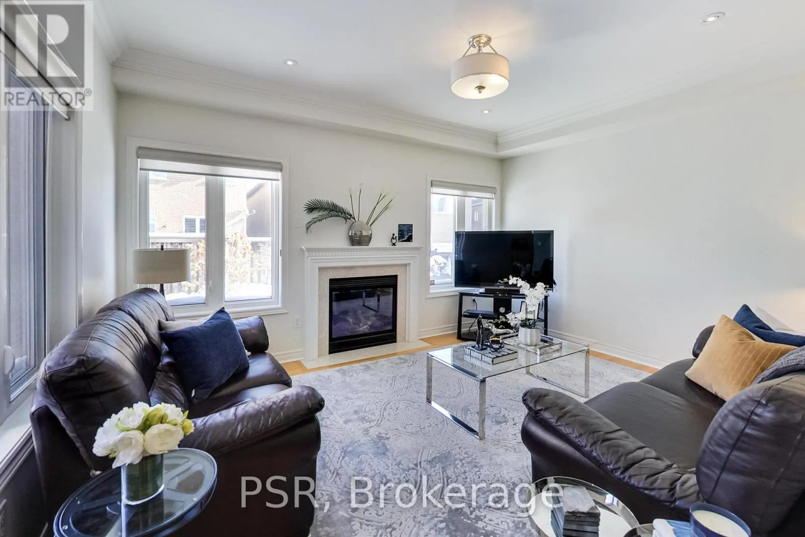 9 WHITE BEACH CRESCENT