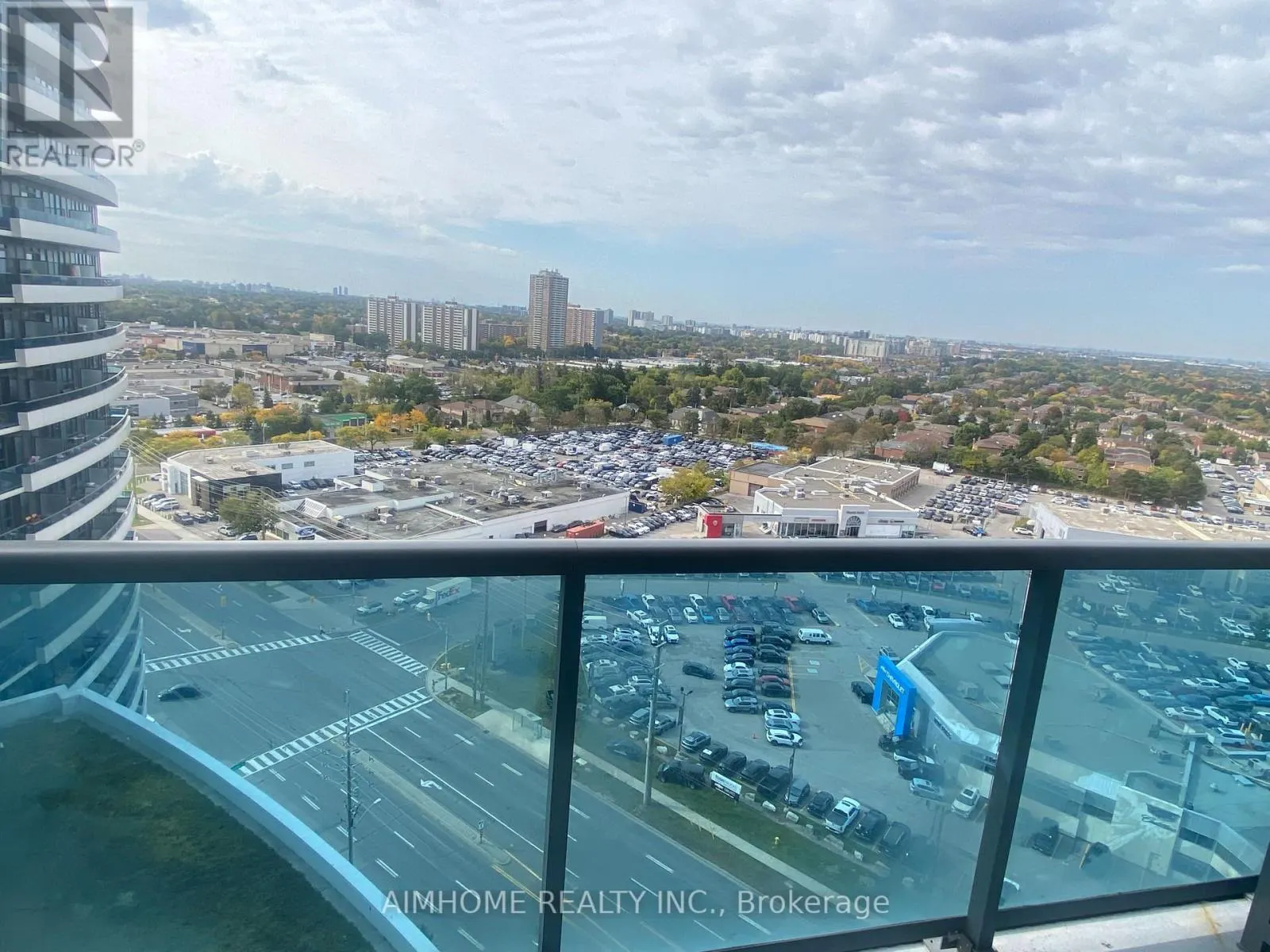 1712 - 7171 YONGE STREET E