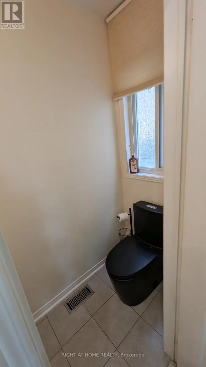 MAIN & UPPER - 5 FARIS STREET