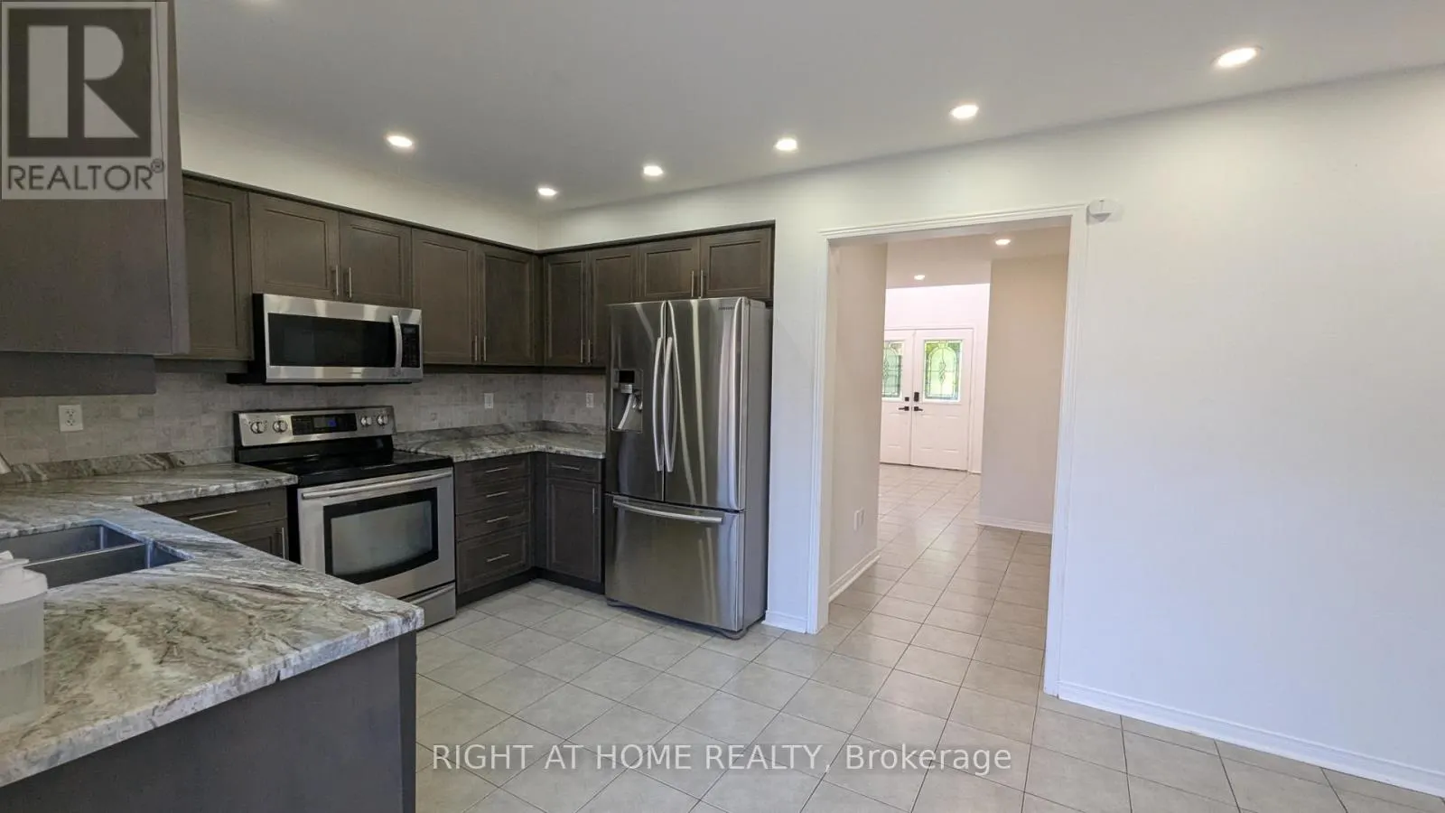MAIN & UPPER - 5 FARIS STREET