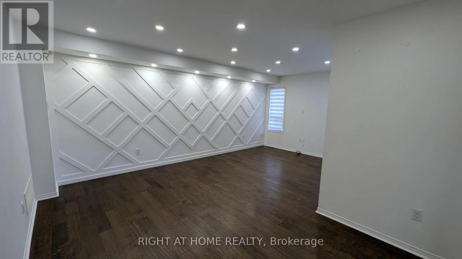 MAIN & UPPER - 5 FARIS STREET