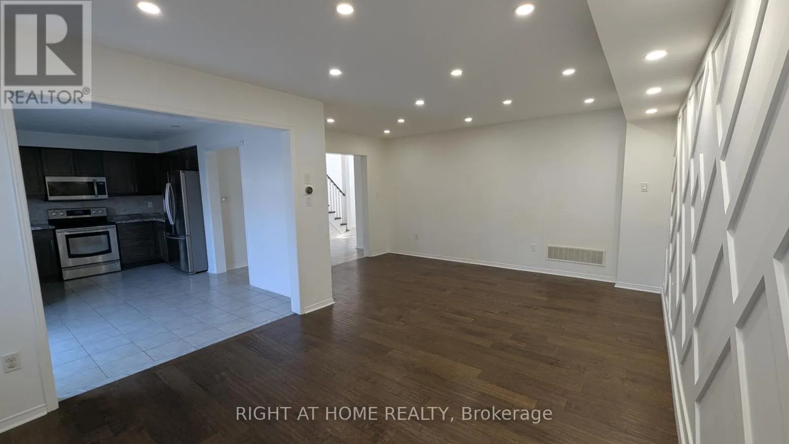 MAIN & UPPER - 5 FARIS STREET