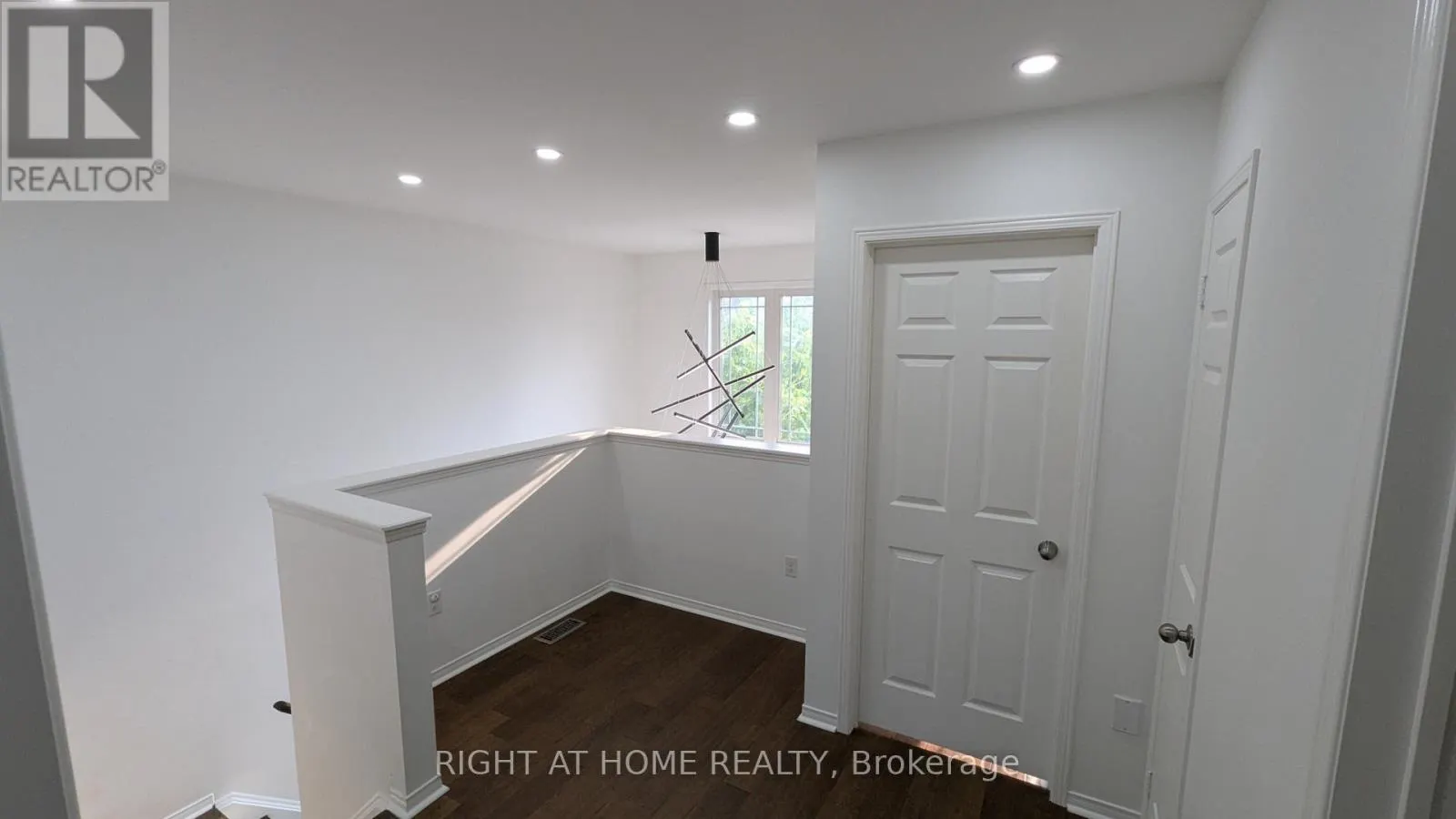 MAIN & UPPER - 5 FARIS STREET