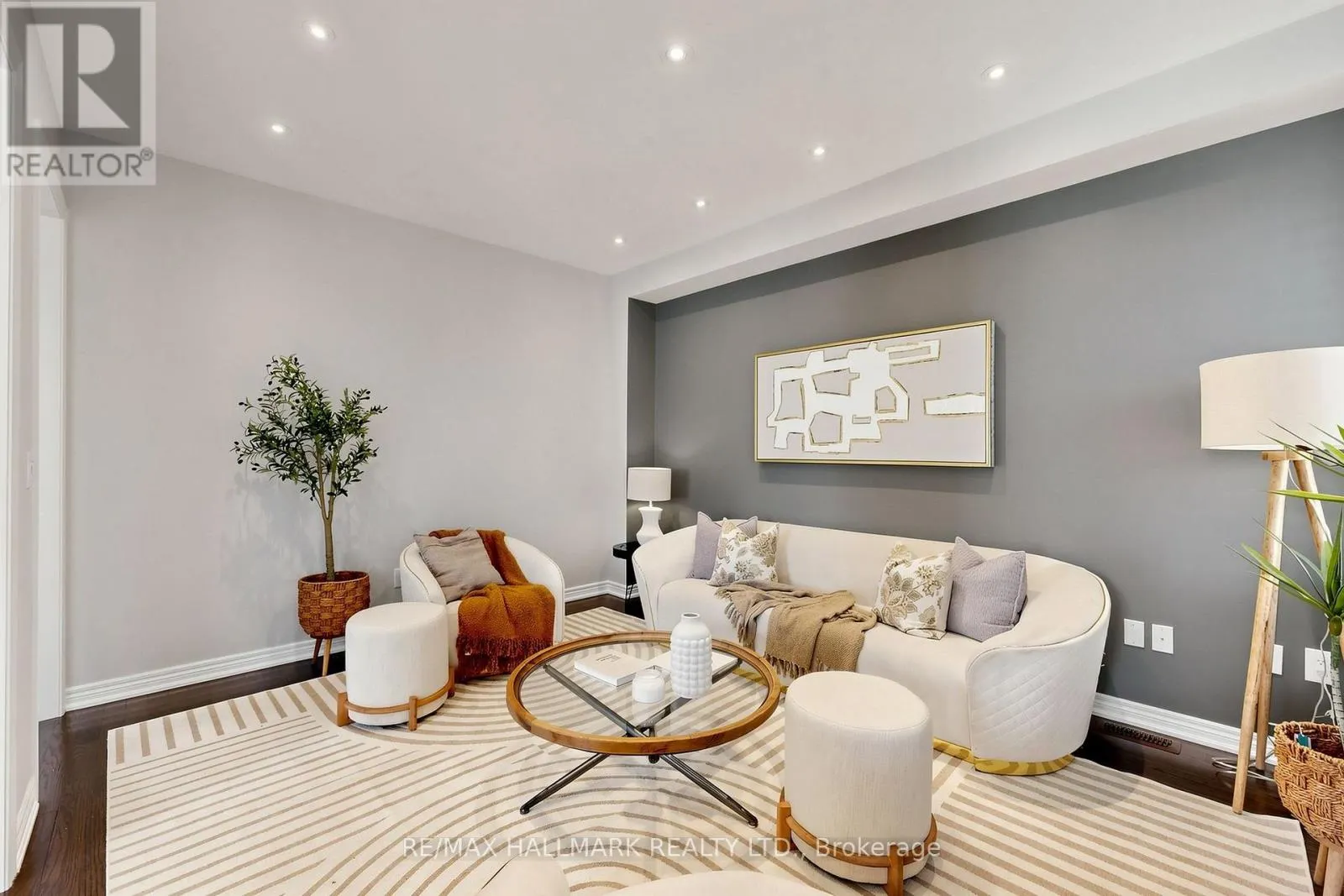 1 BASSVIEW COURT