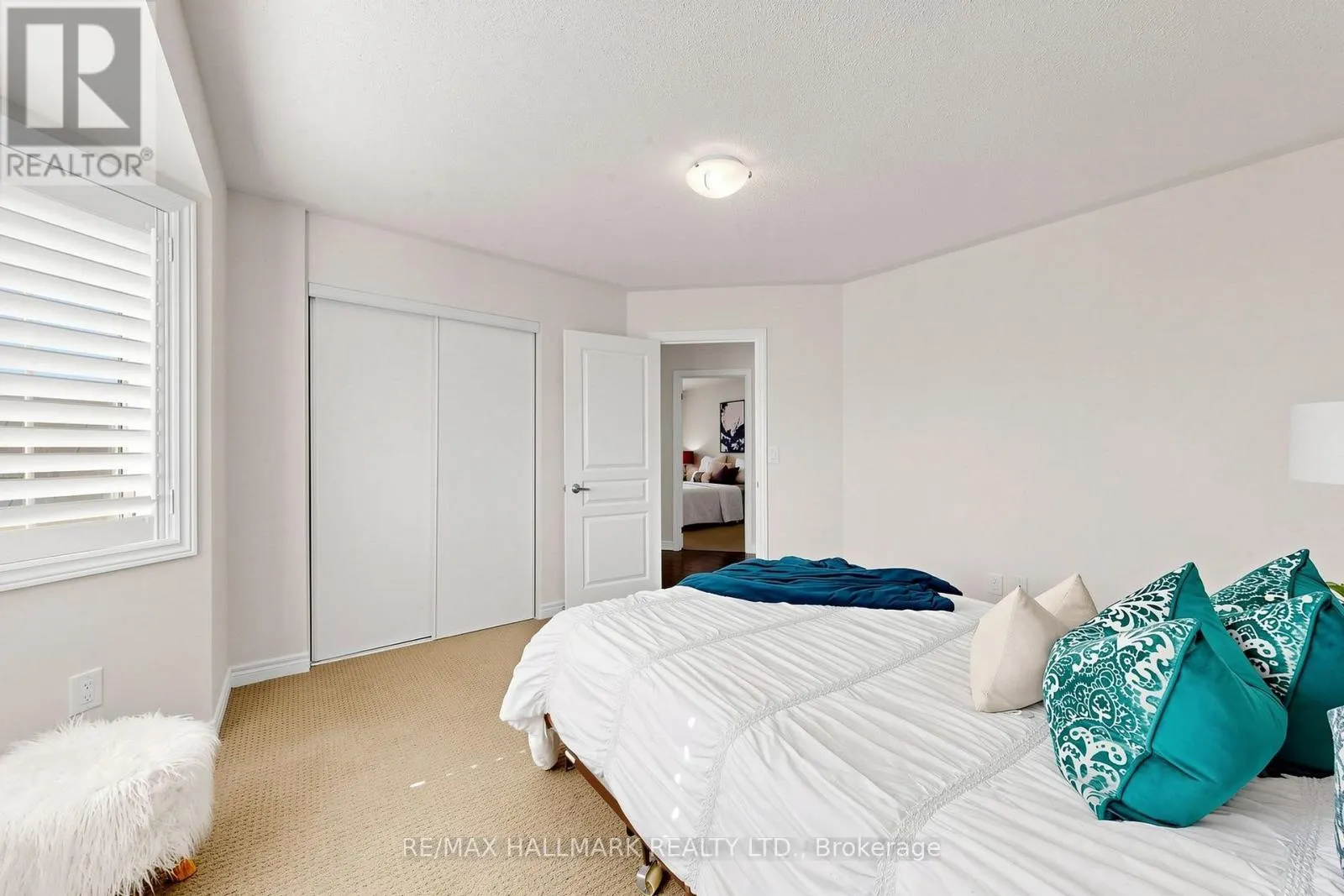 1 BASSVIEW COURT