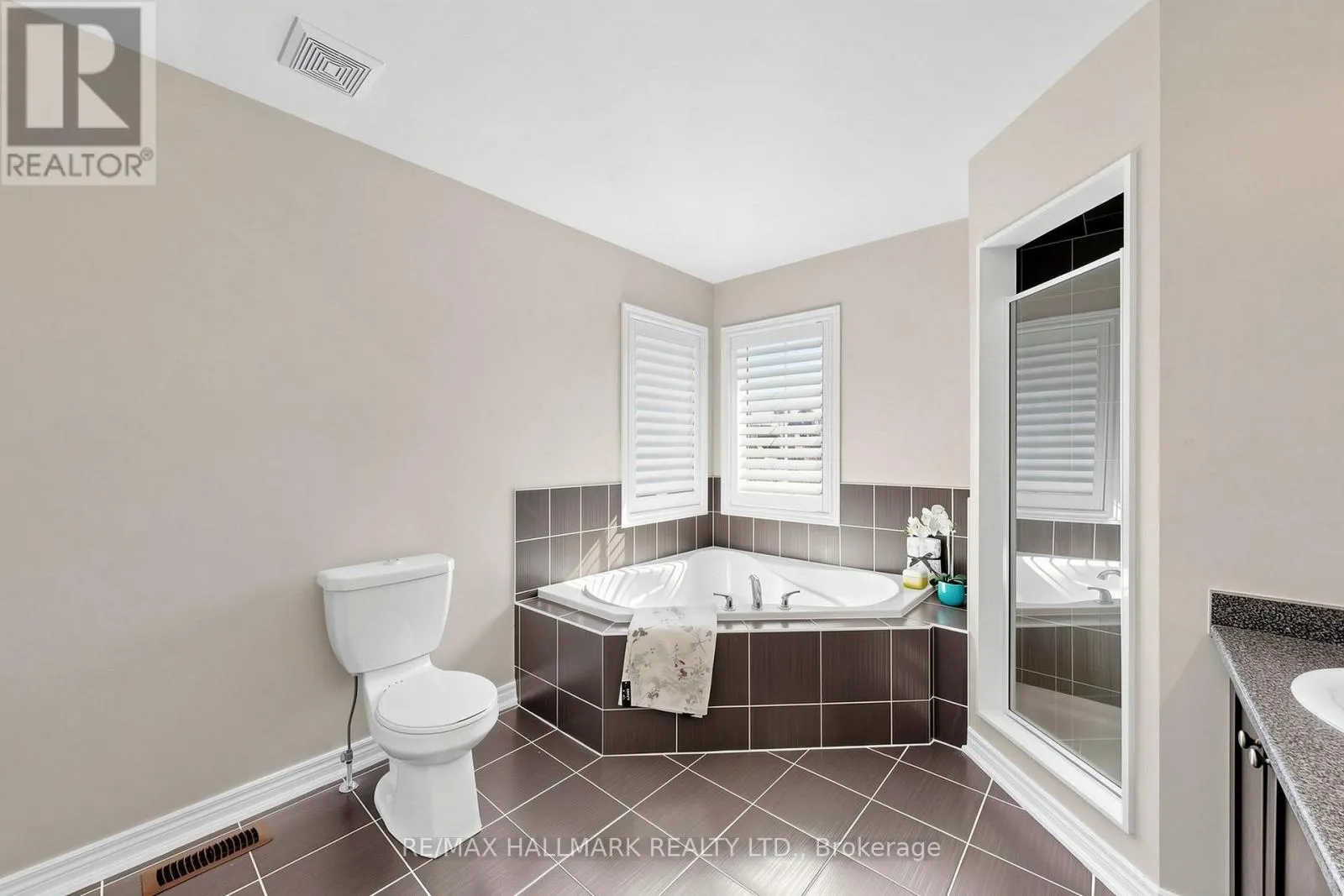 1 BASSVIEW COURT