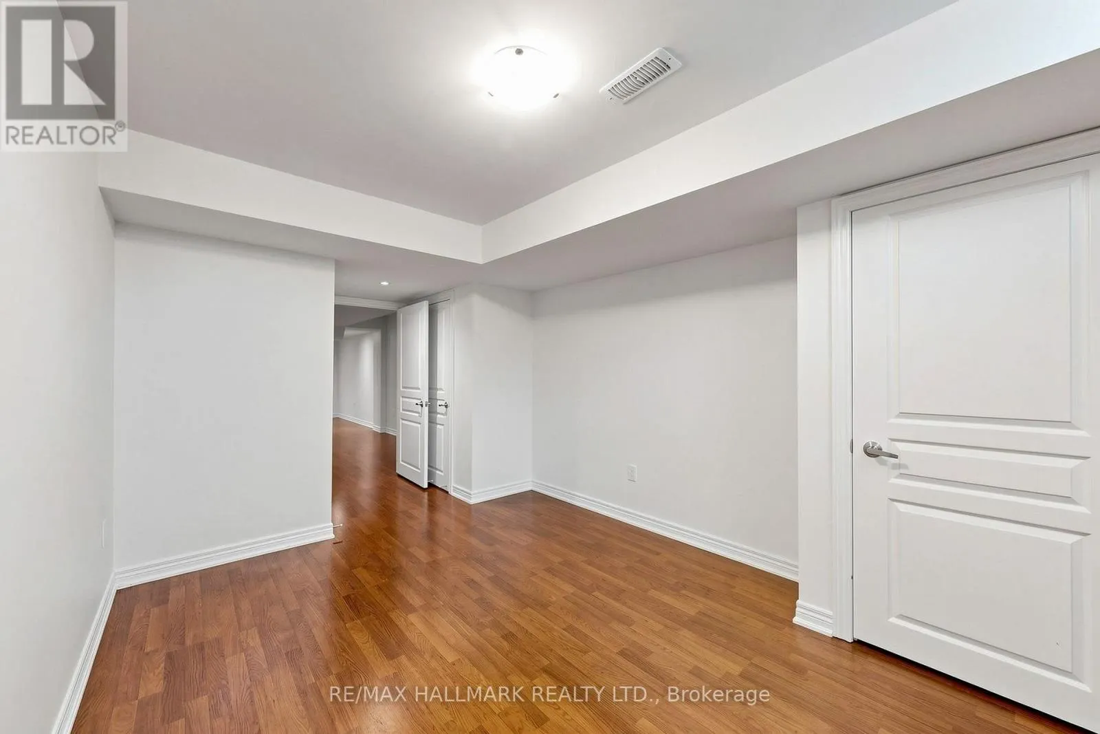 1 BASSVIEW COURT