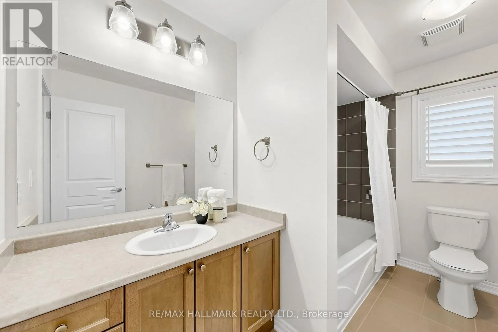 1 BASSVIEW COURT