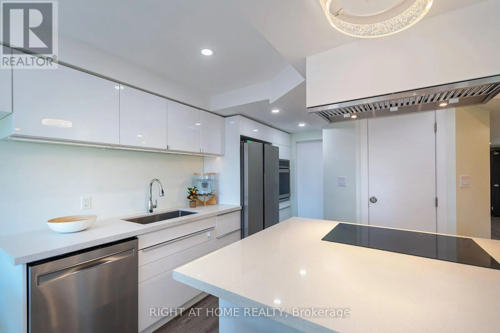 43 HOPEWELL STREET