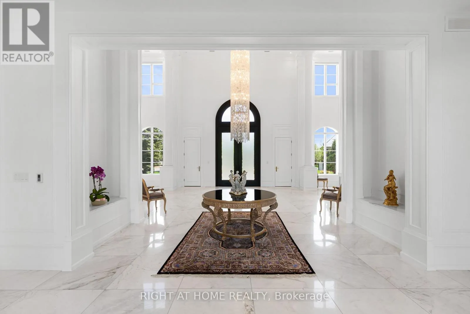 16 SIRONA'S LANE