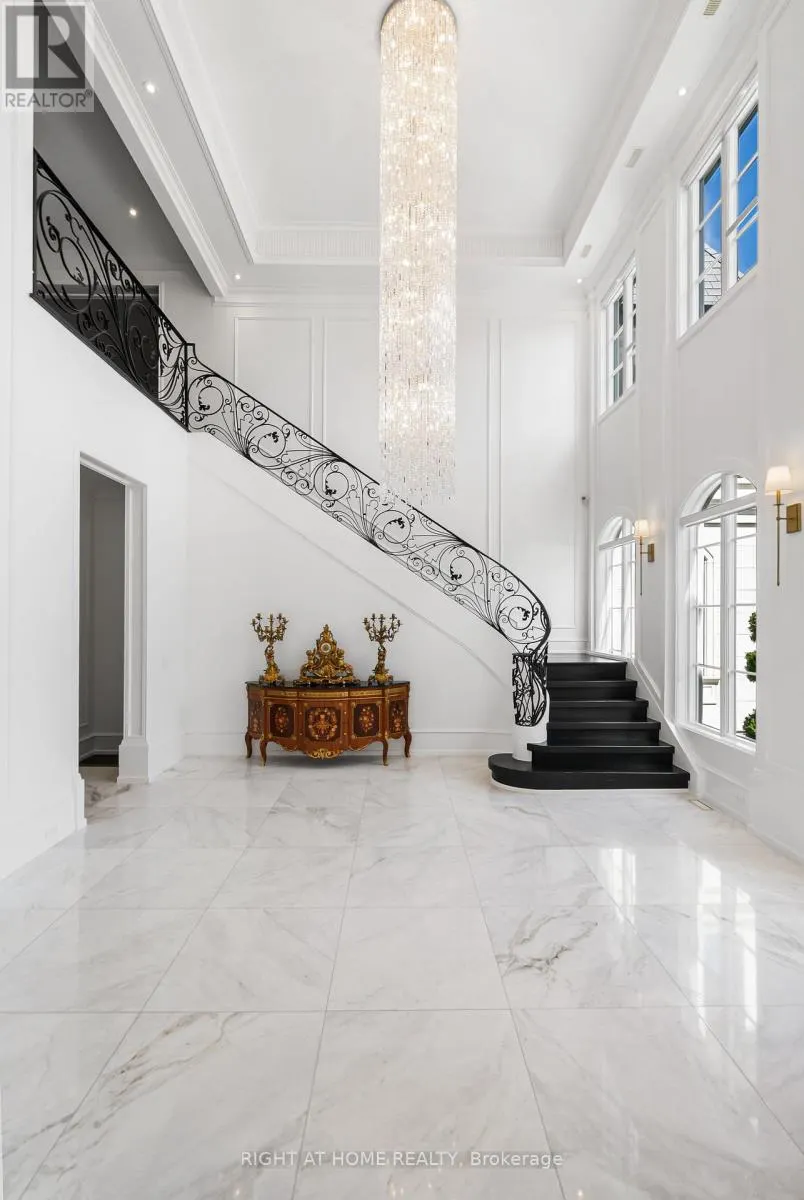16 SIRONA'S LANE