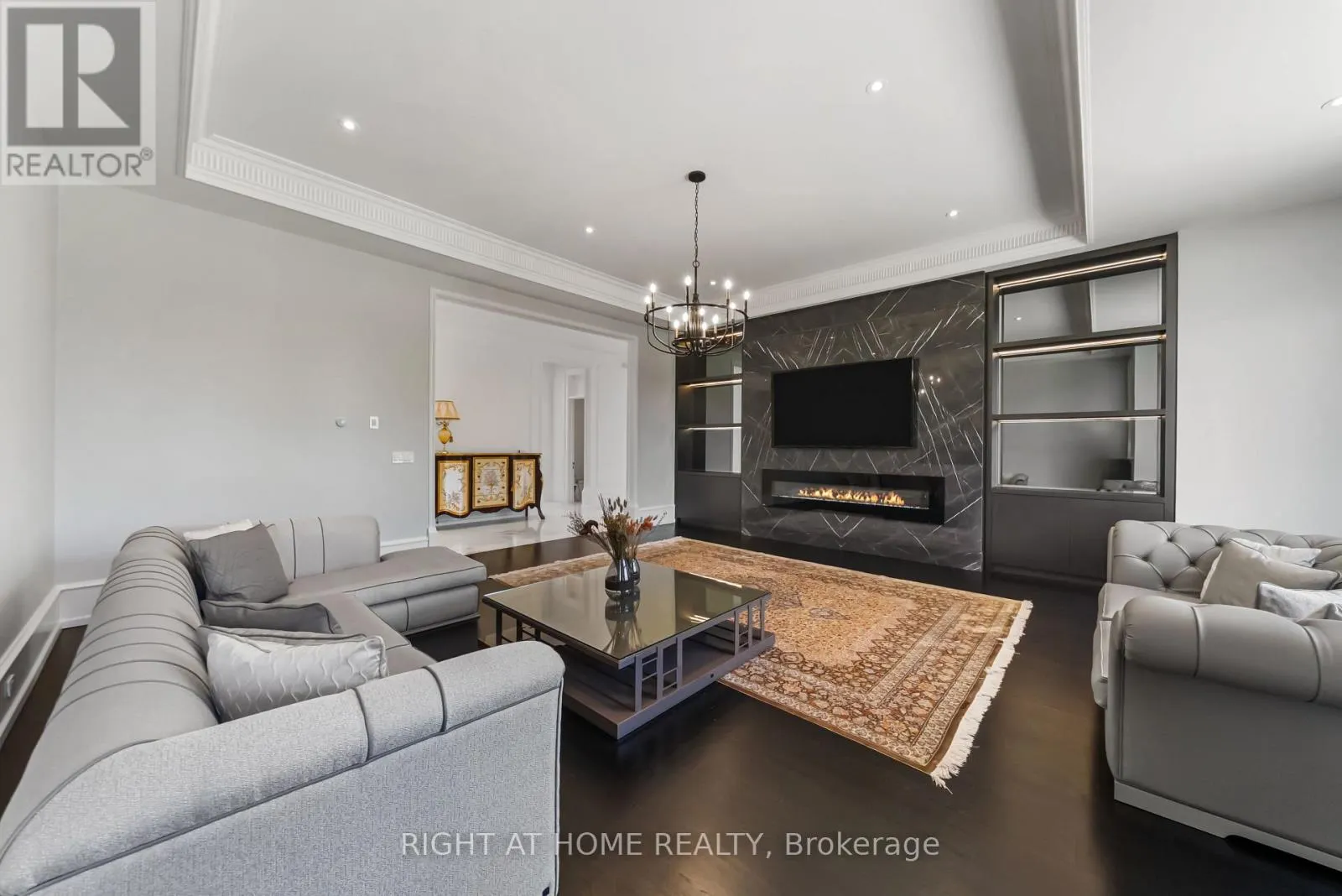 16 SIRONA'S LANE
