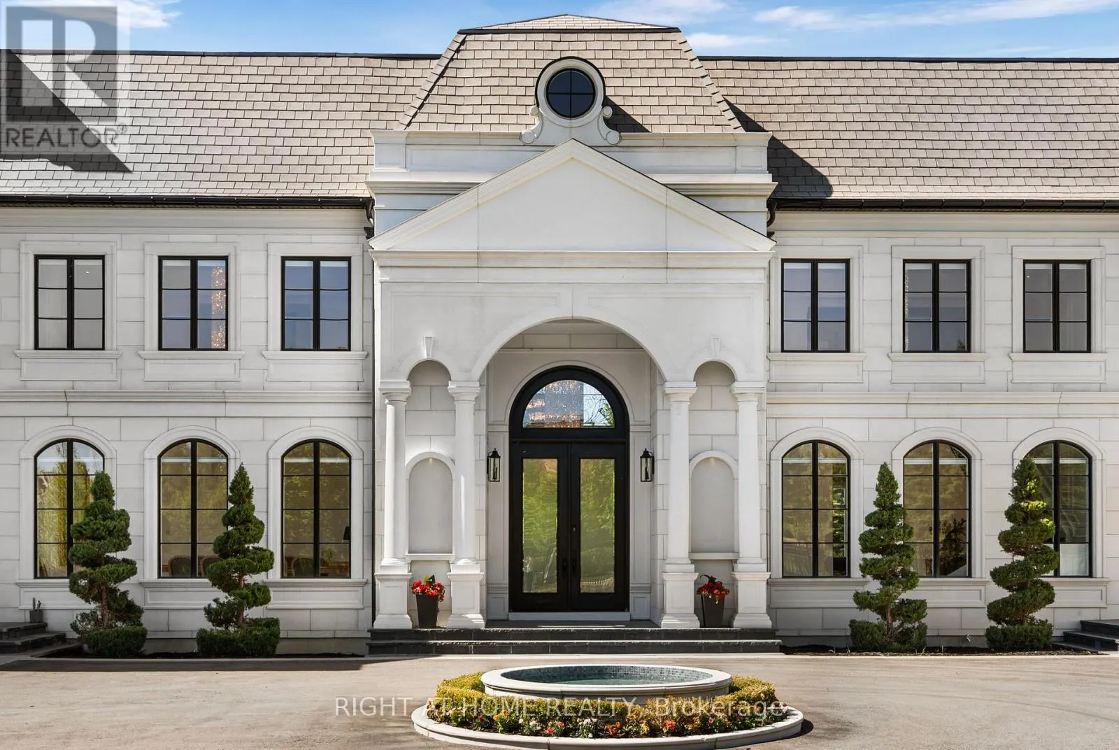 16 SIRONA'S LANE