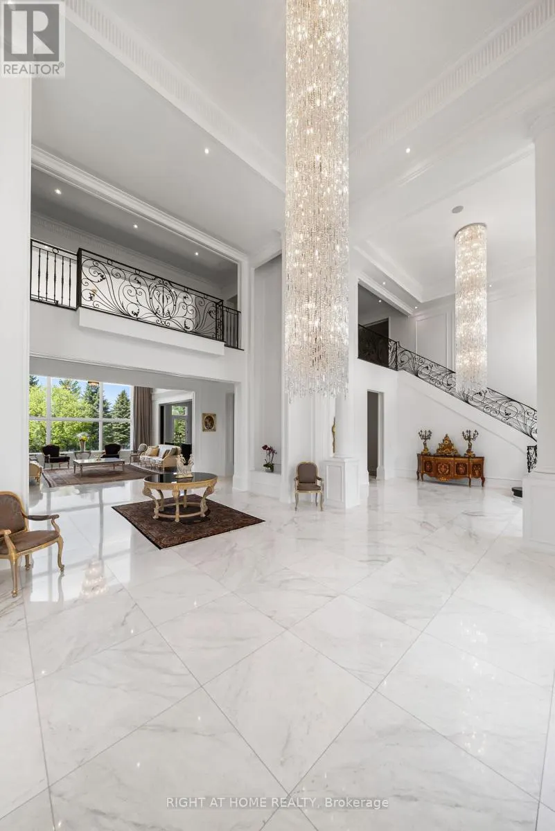 16 SIRONA'S LANE
