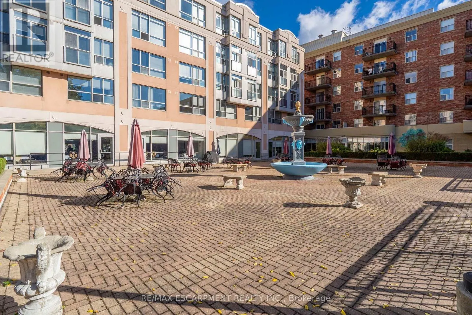 223 - 7373 MARTINGROVE ROAD