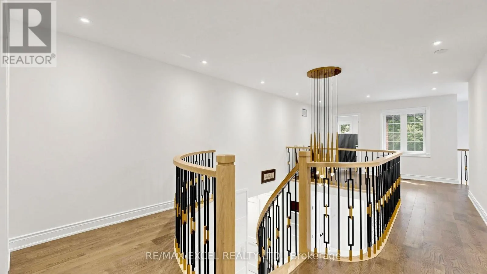 2B TRINITY CRESCENT