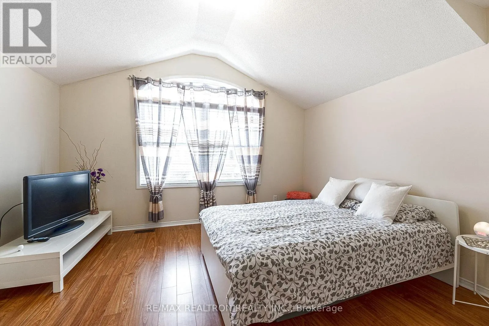 15 BRUMSTEAD DRIVE N