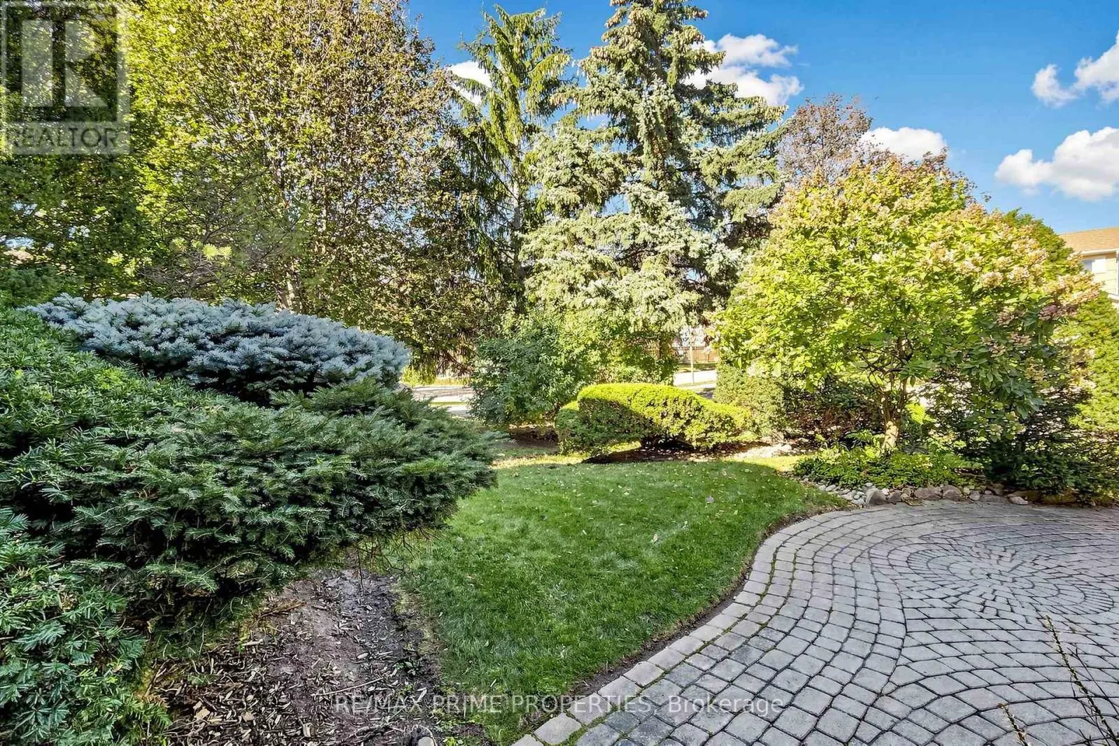 105 TILMAN CIRCLE