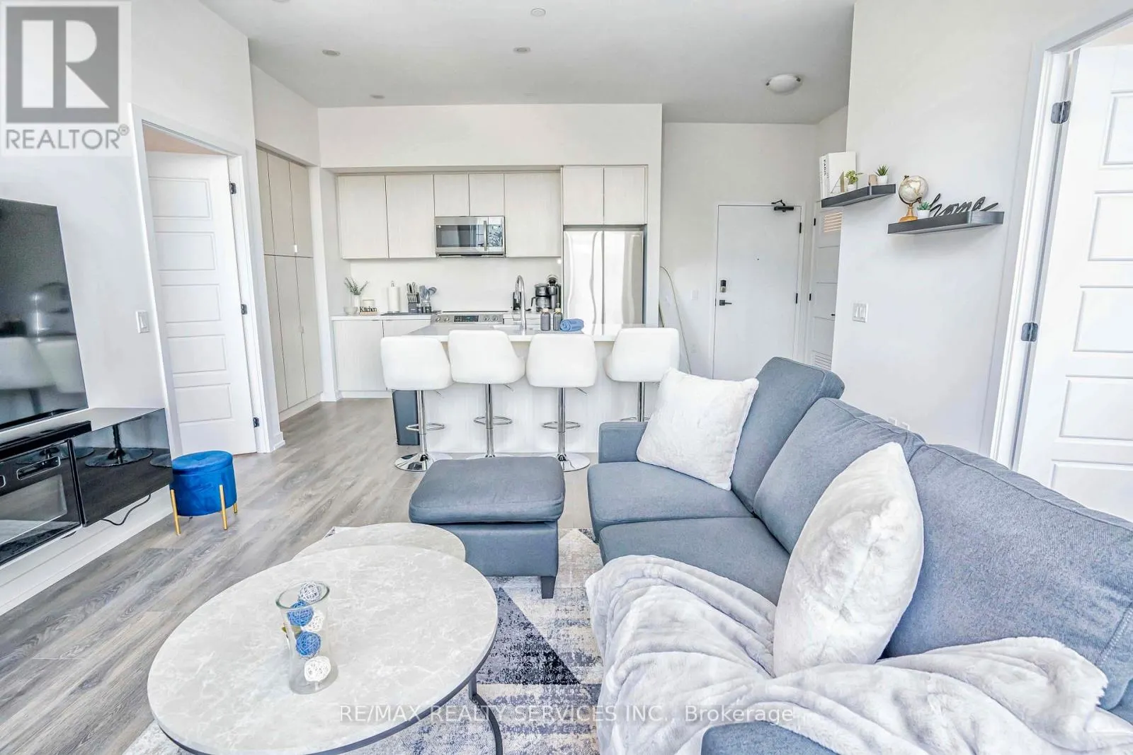 403 - 415 SEA RAY AVENUE