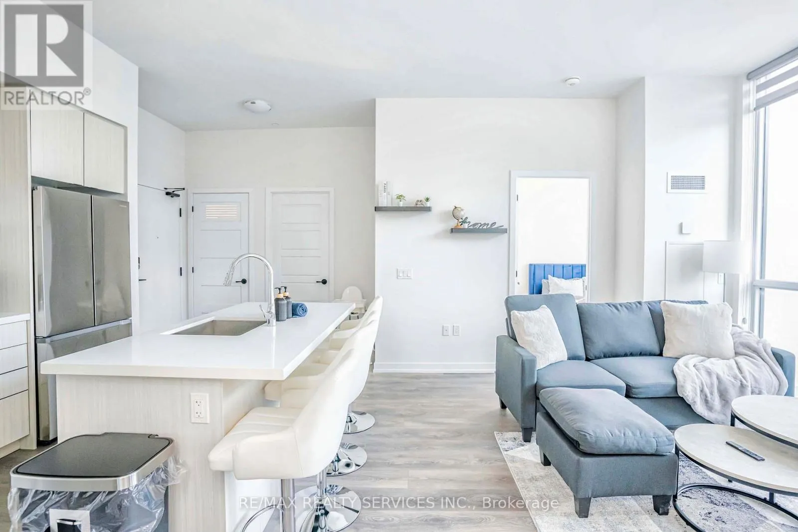 403 - 415 SEA RAY AVENUE