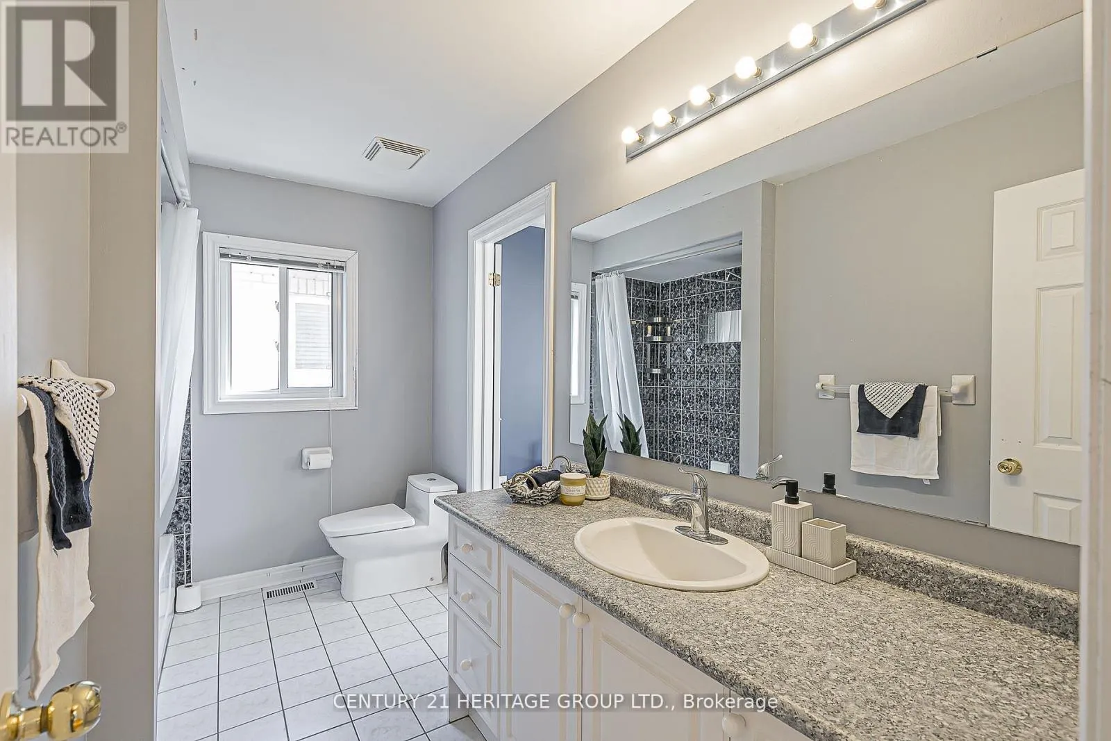 29 EMINENCE ROAD