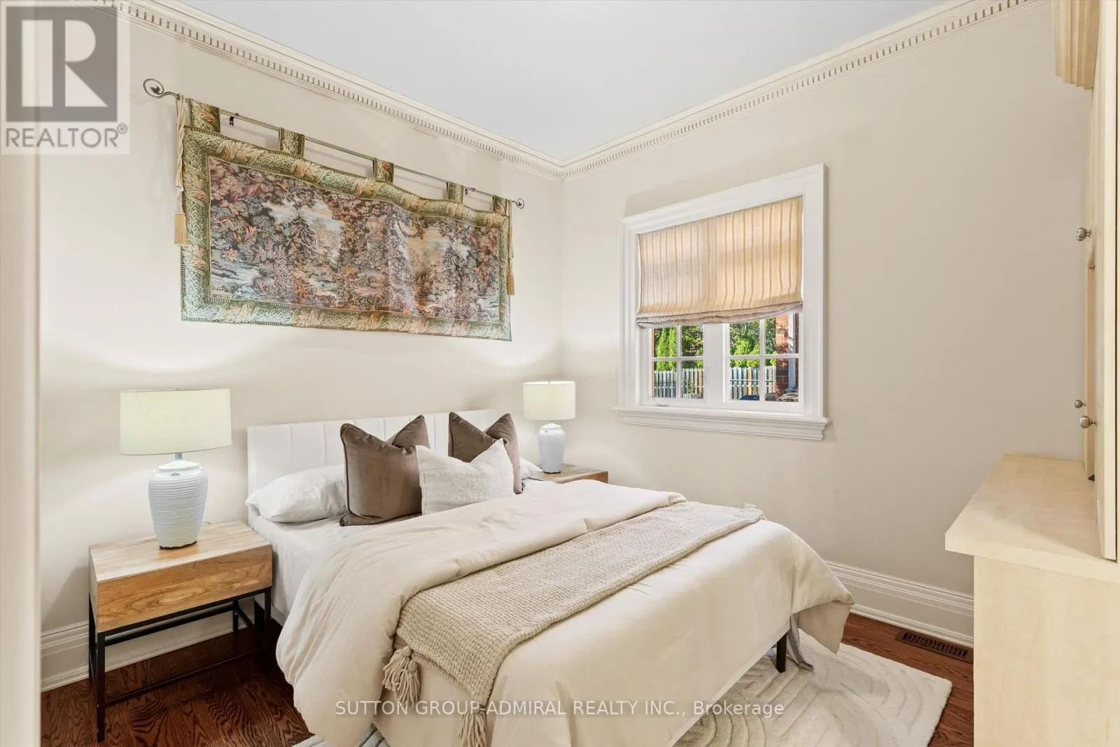 155 COOKS MILL CRESCENT