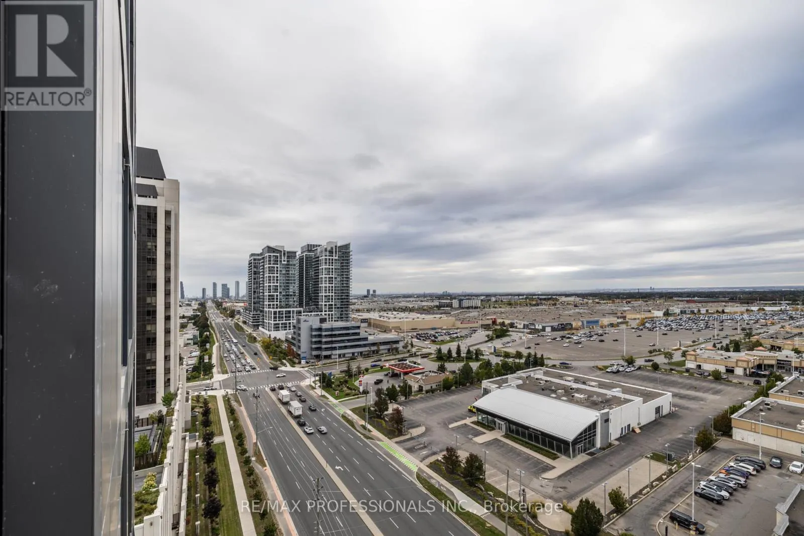 1421 - 10 ABEJA STREET