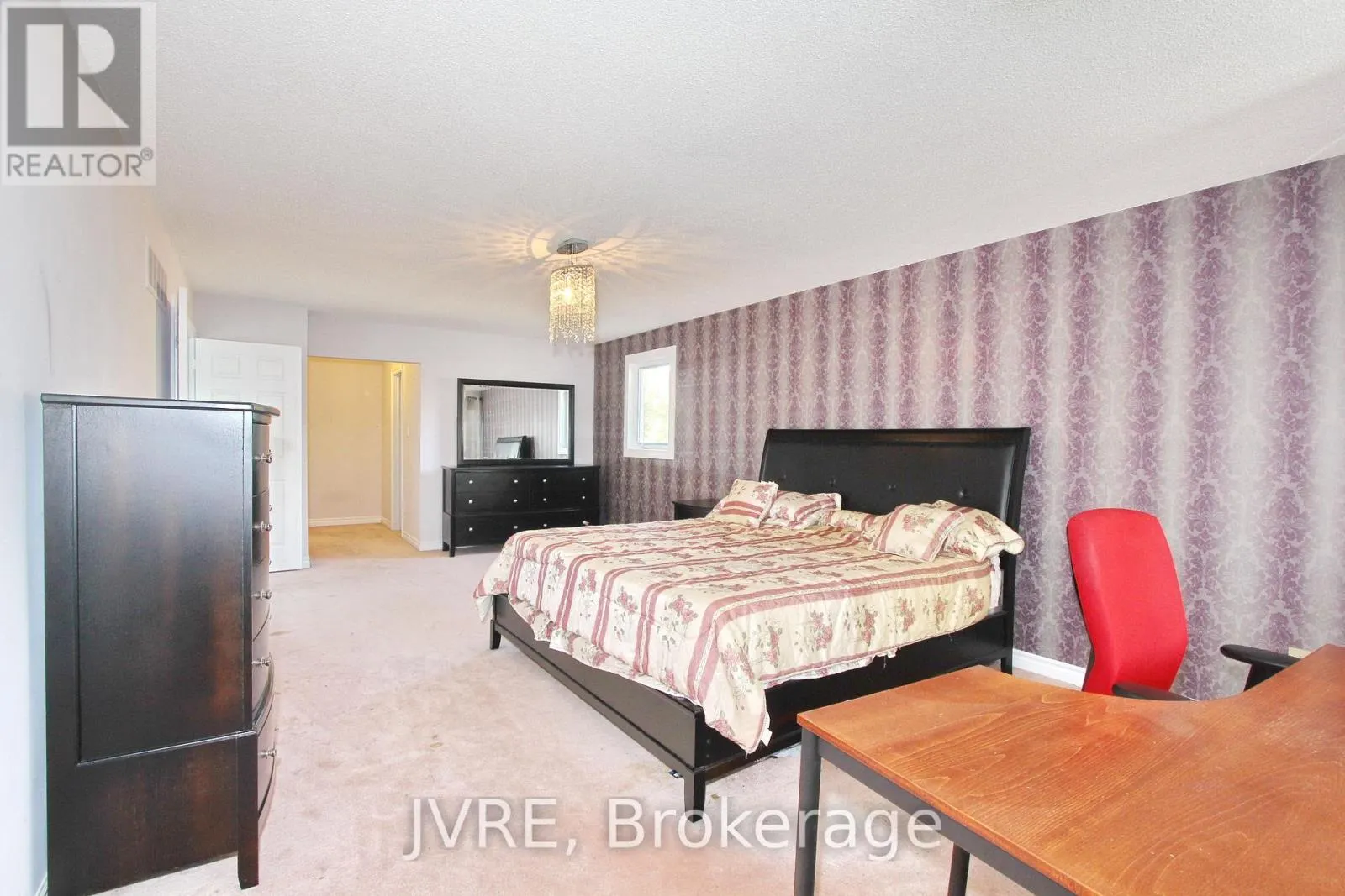612 ELGIN MILLS ROAD W