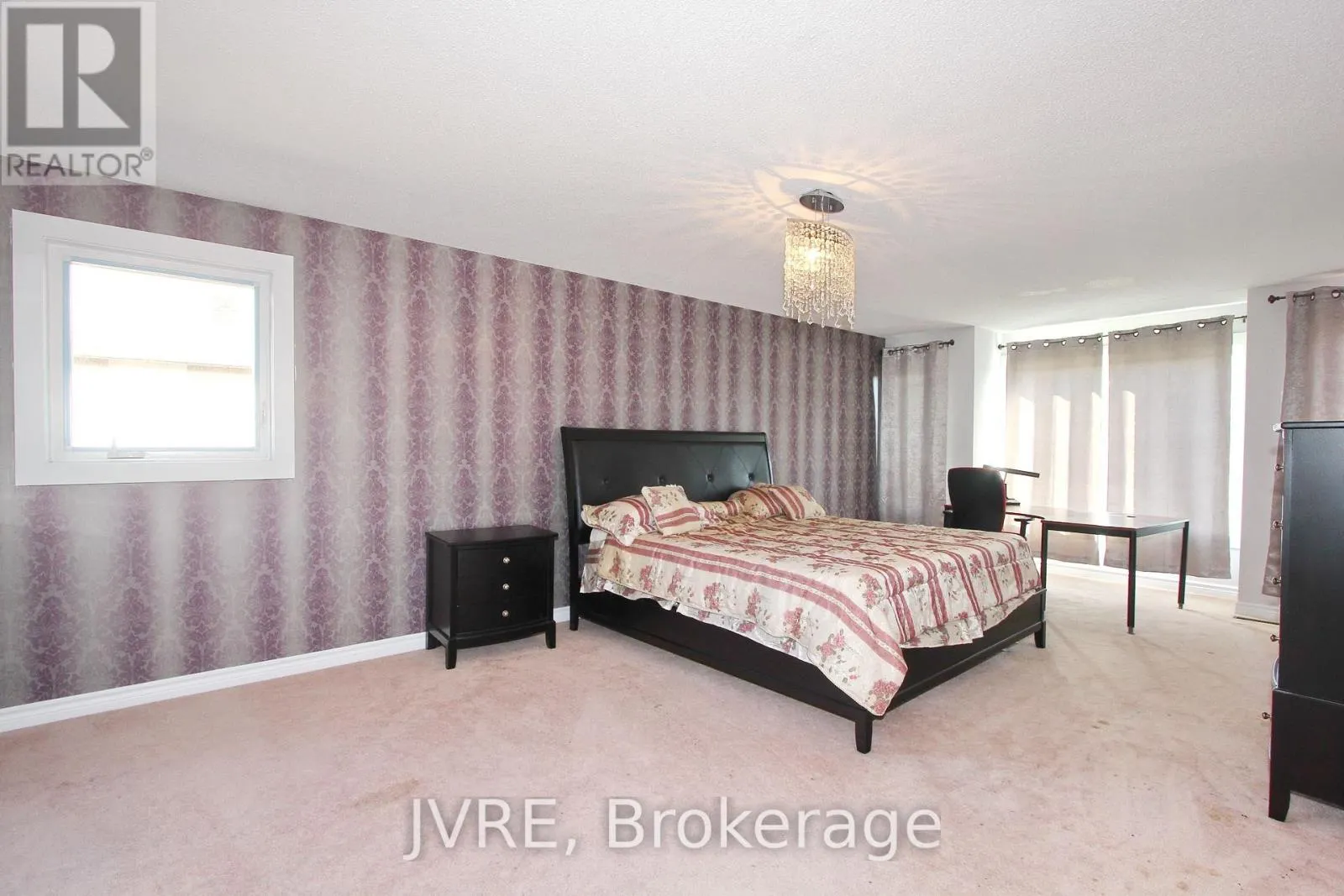 612 ELGIN MILLS ROAD W