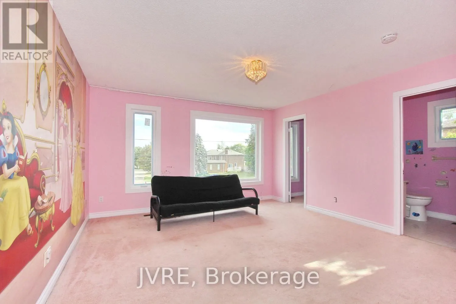 612 ELGIN MILLS ROAD W
