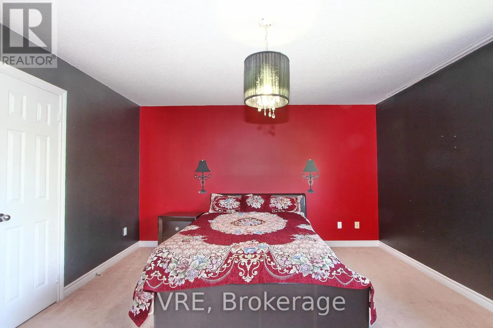612 ELGIN MILLS ROAD W