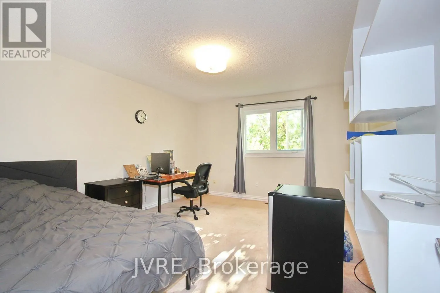 612 ELGIN MILLS ROAD W