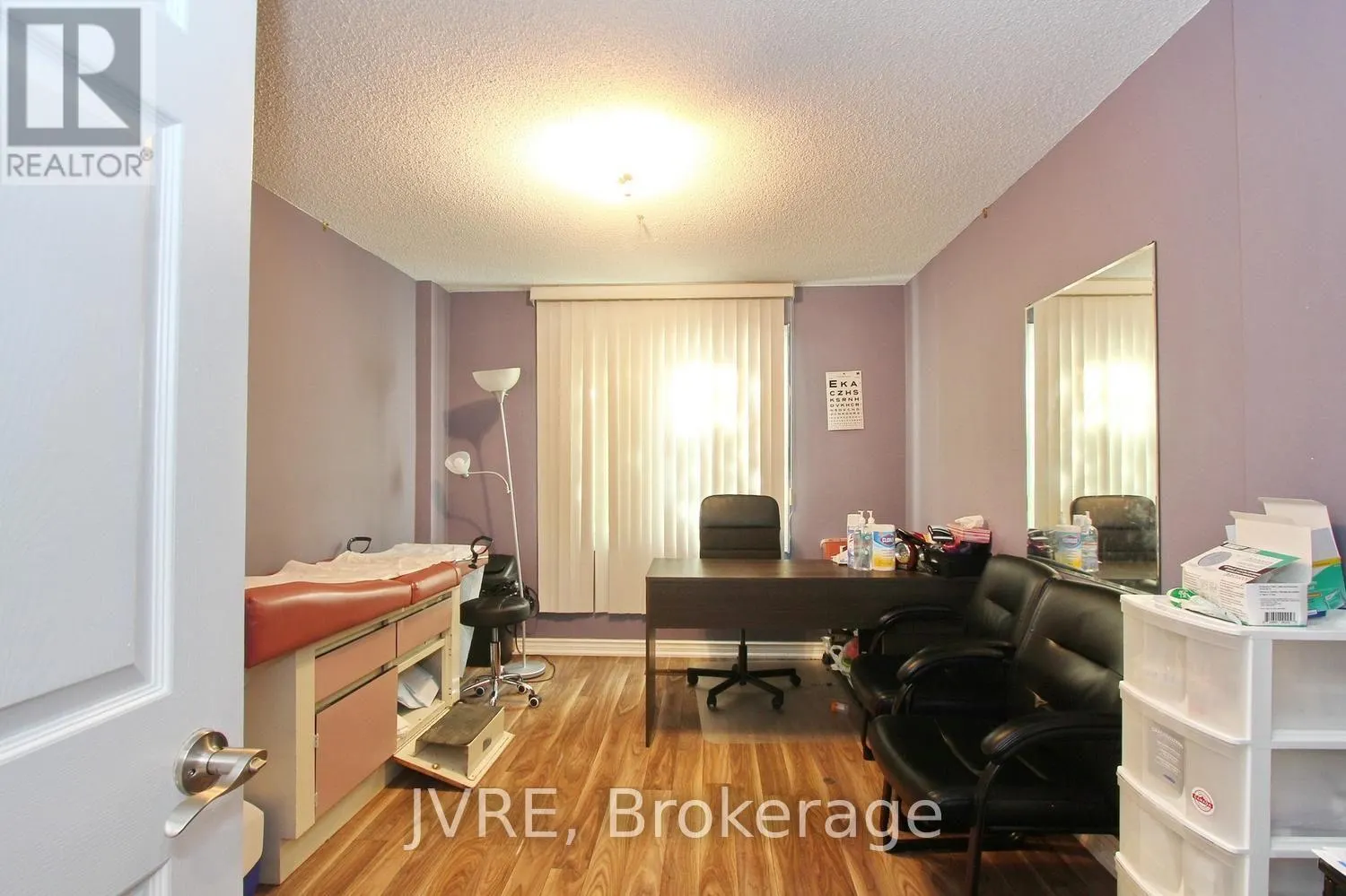 612 ELGIN MILLS ROAD W