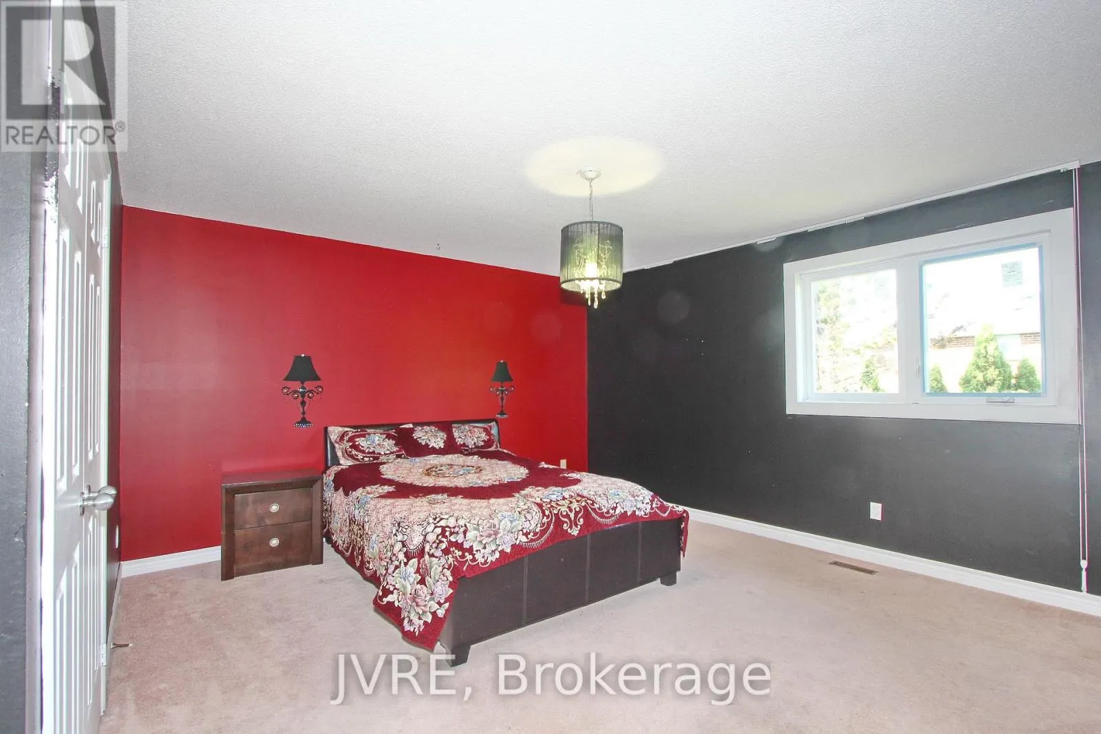 612 ELGIN MILLS ROAD W