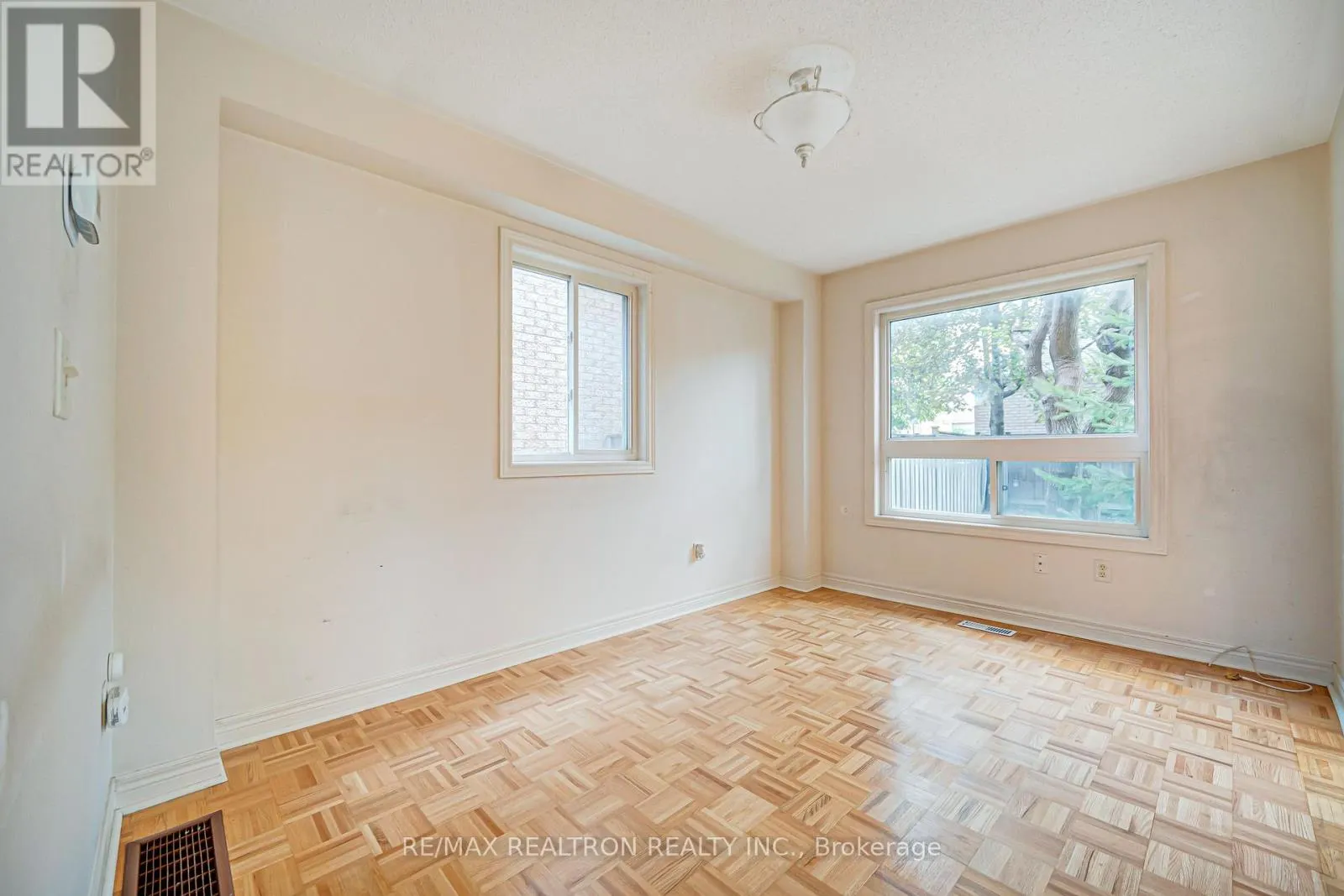 195 KALE CRESCENT
