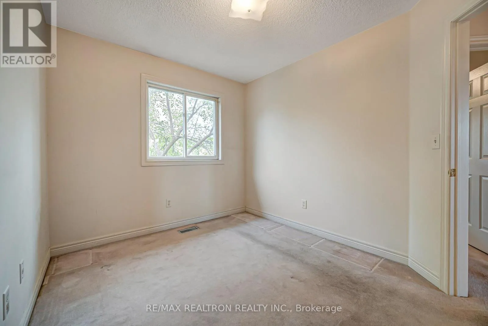 195 KALE CRESCENT