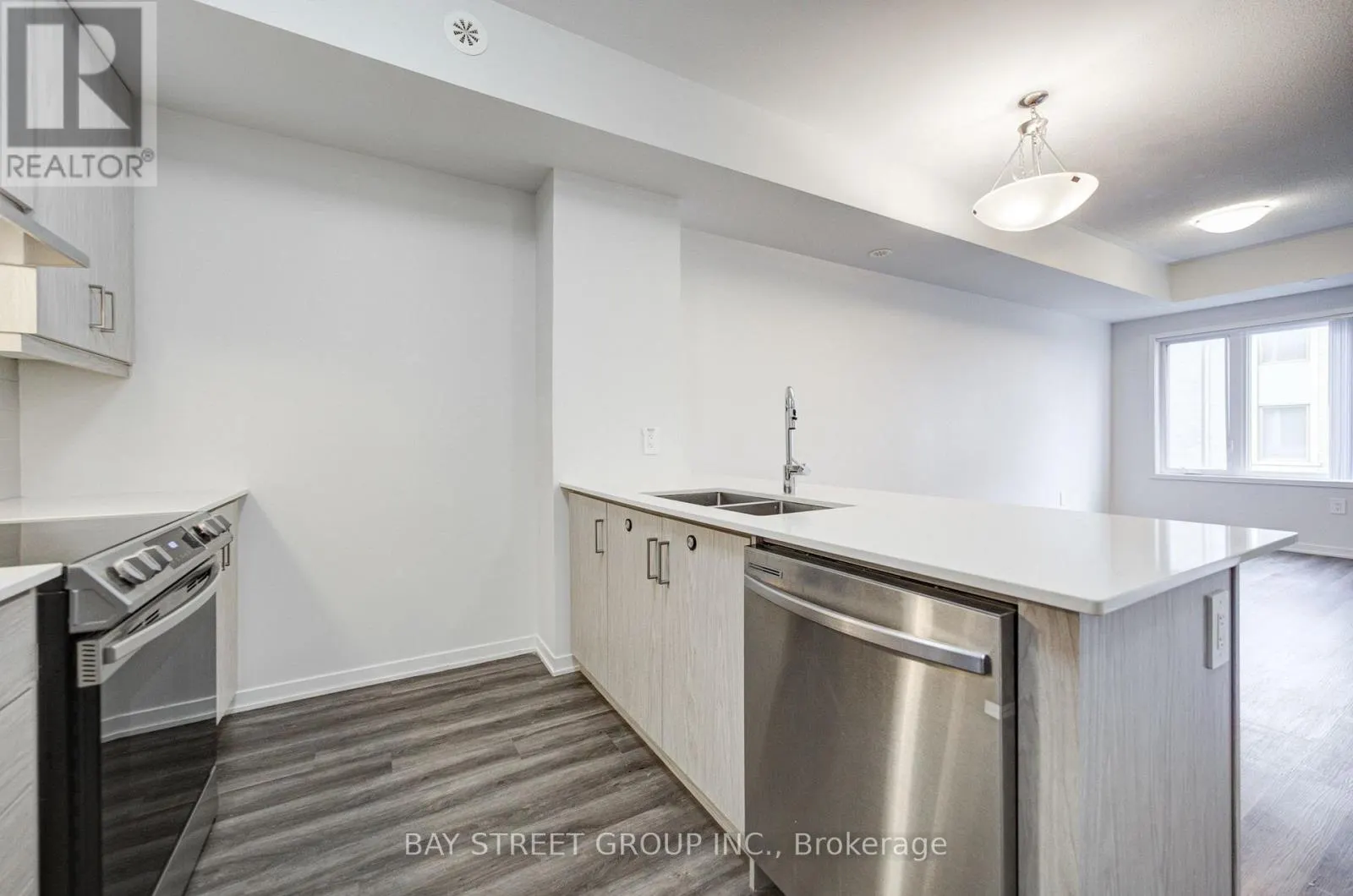 TH3 - 11 HONEYCRISP CRESCENT
