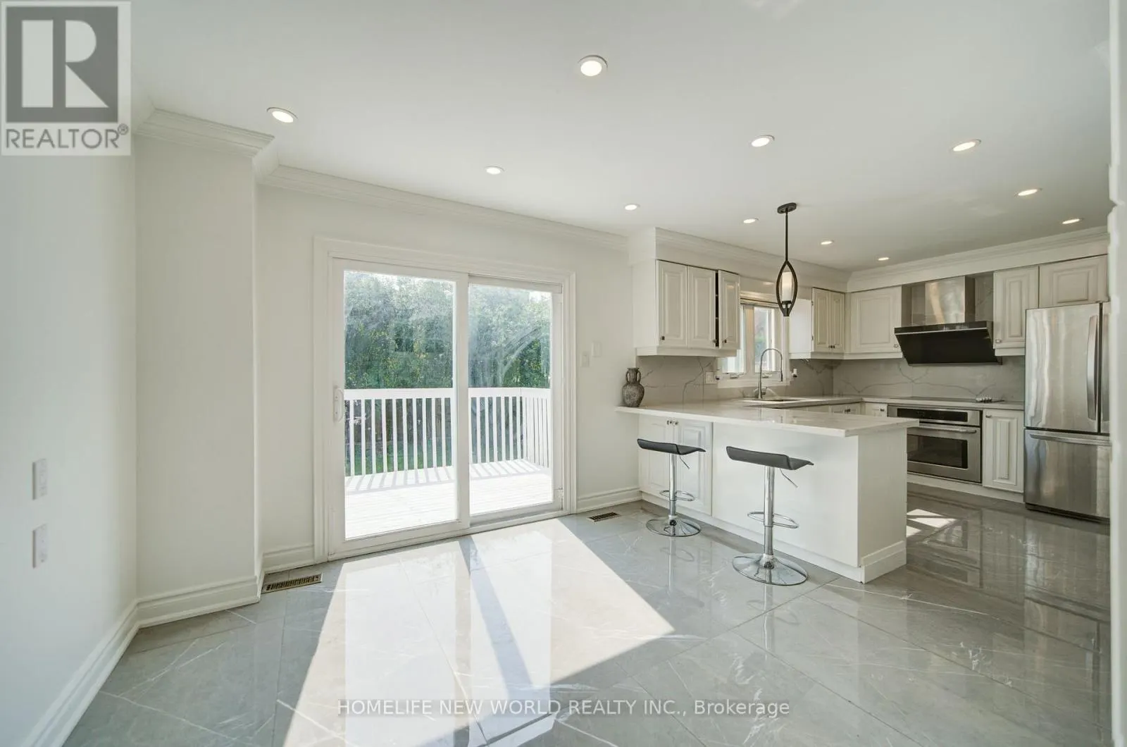 12 BELLSIDE DRIVE