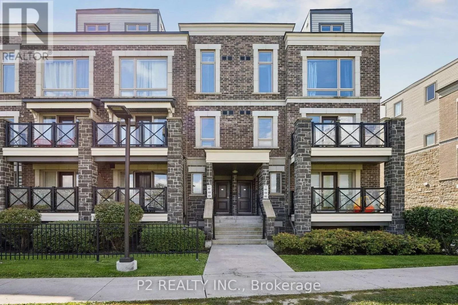 608 - 50 DUNSHEATH WAY