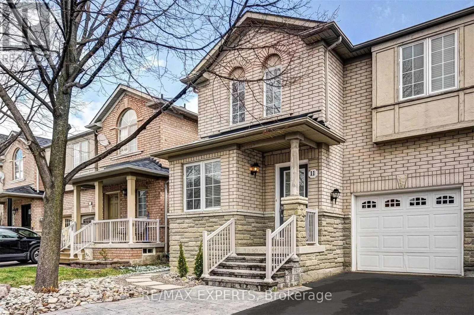11 BOLOGNA ROAD