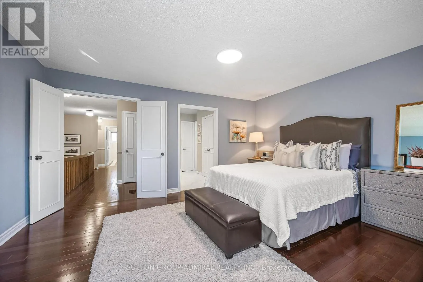 49 HETHERINGTON CRESCENT