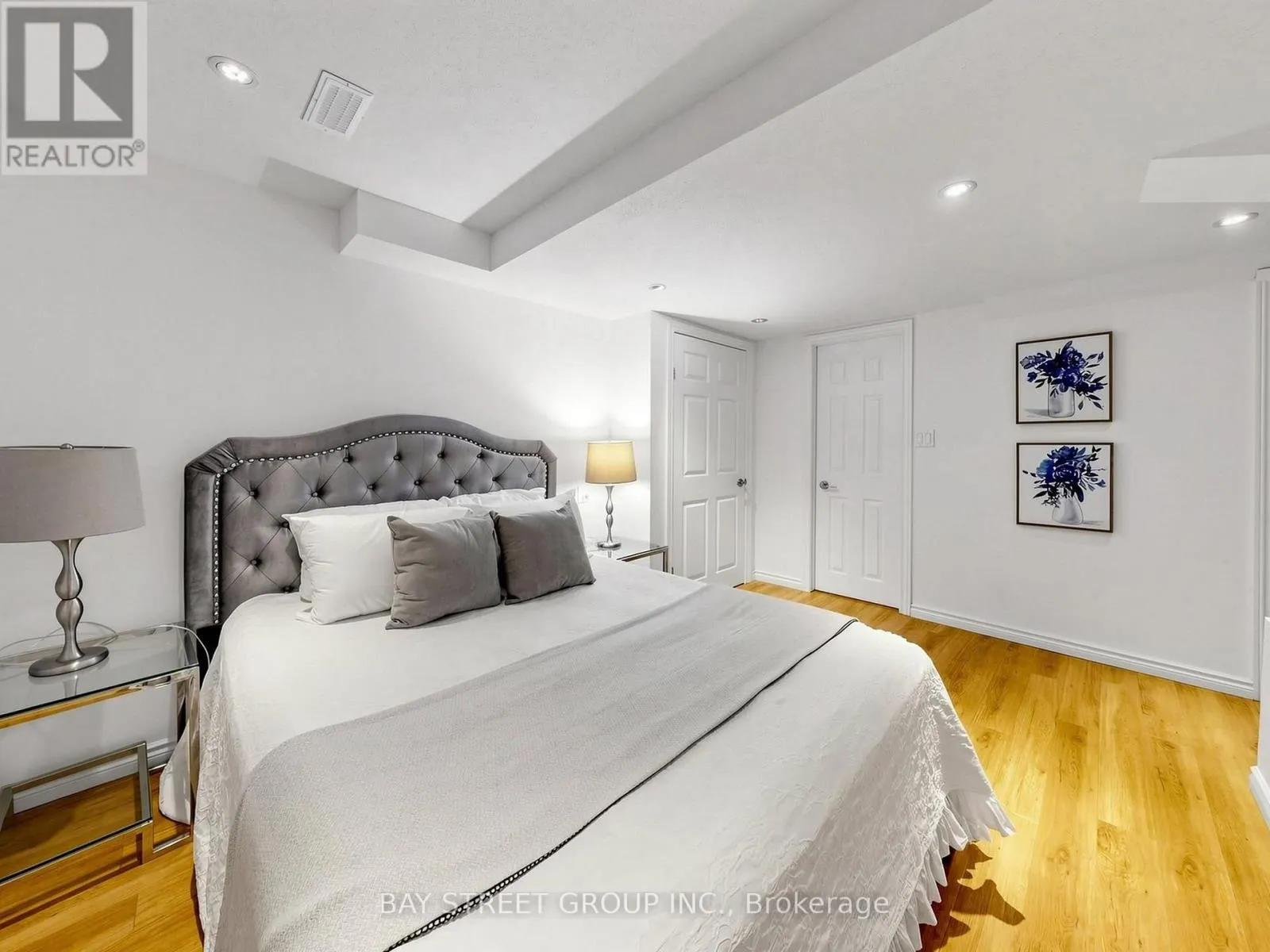1 MAPLE PARK WAY